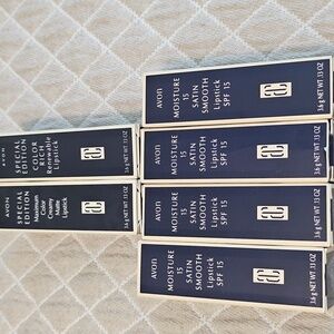 6 Avon Moisture 15 Satin Smooth & Color Rich lipstick lot